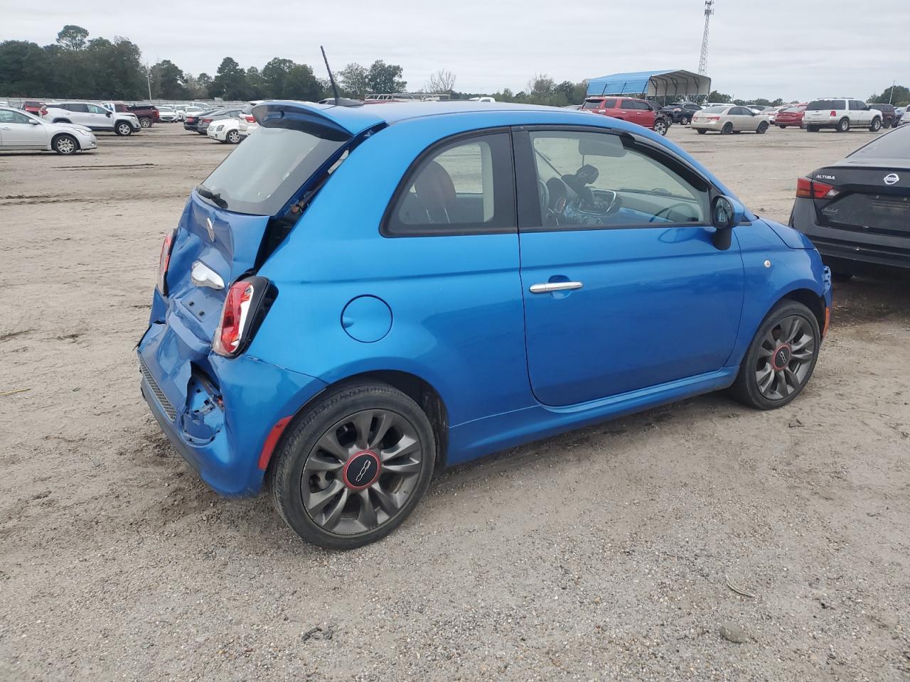 2017 FIAT 500