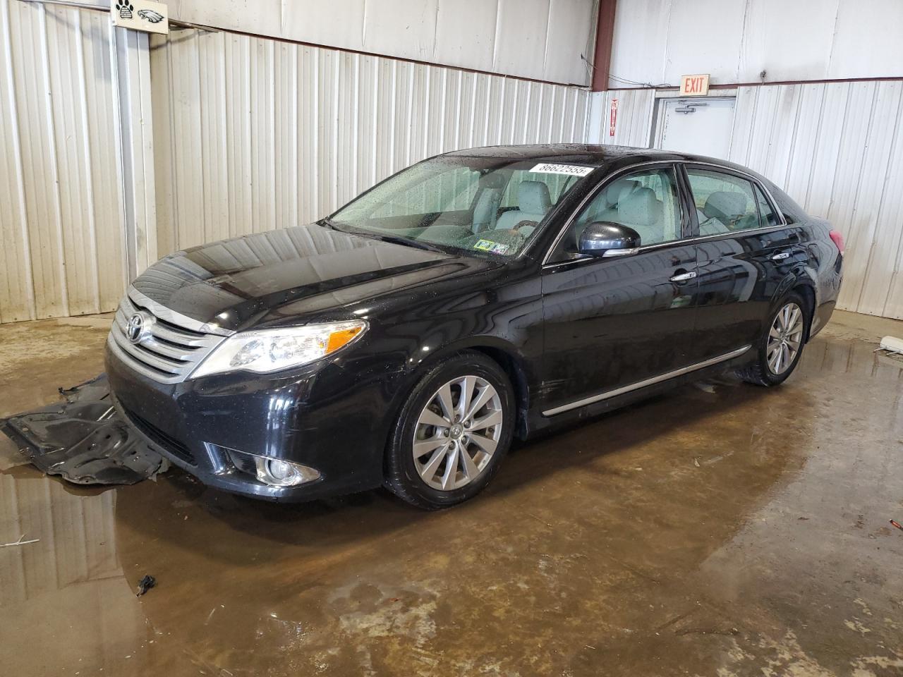 2012 TOYOTA Avalon