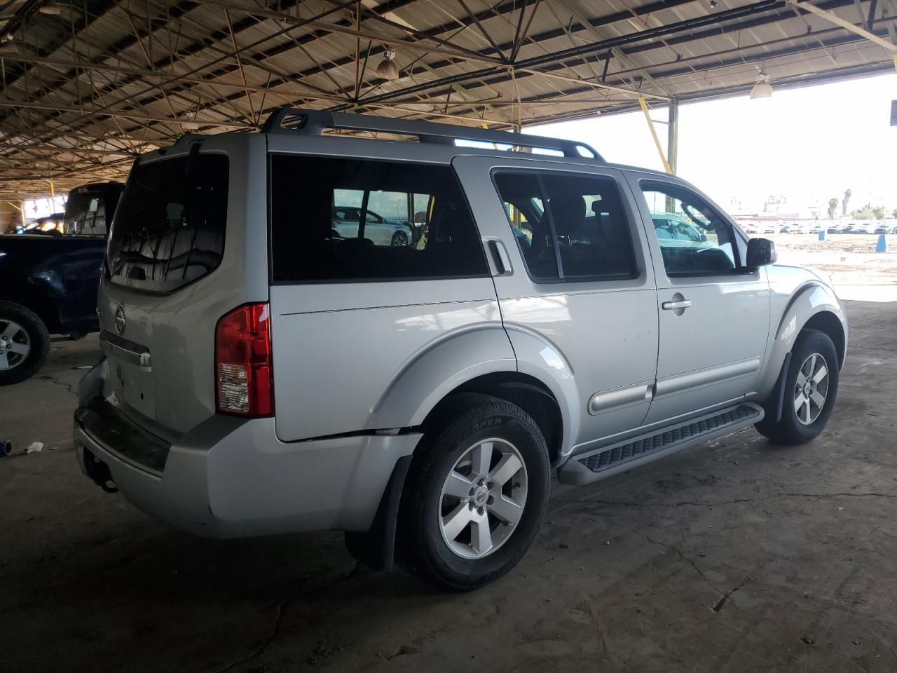 2012 NISSAN PATHFINDER