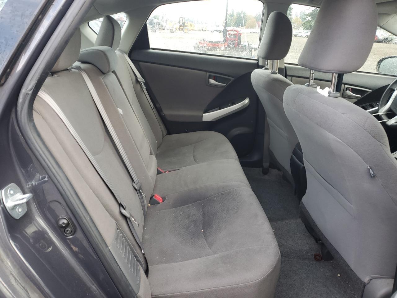 2015 TOYOTA PRIUS