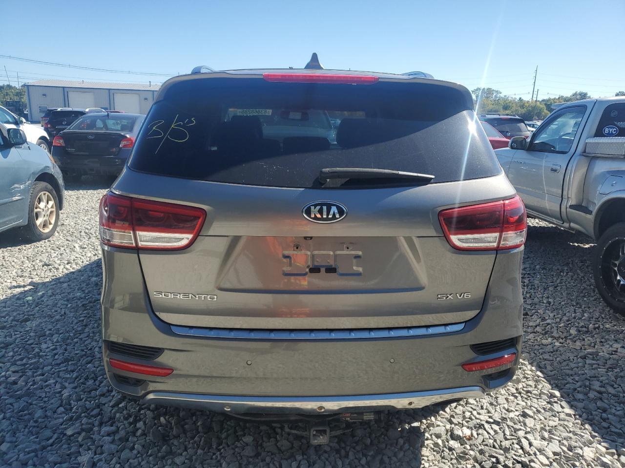2016 KIA SORENTO