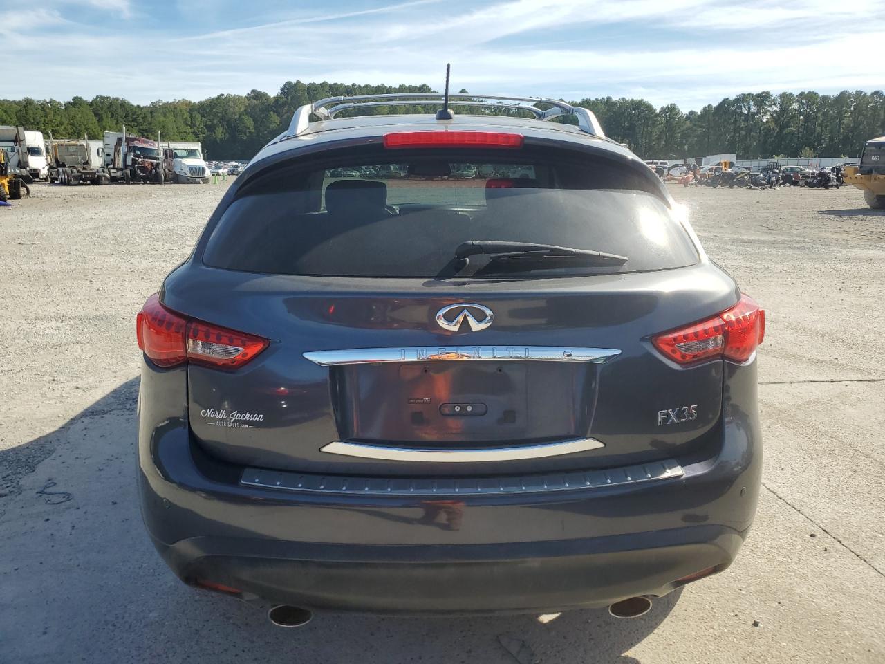 2011 INFINITI FX35