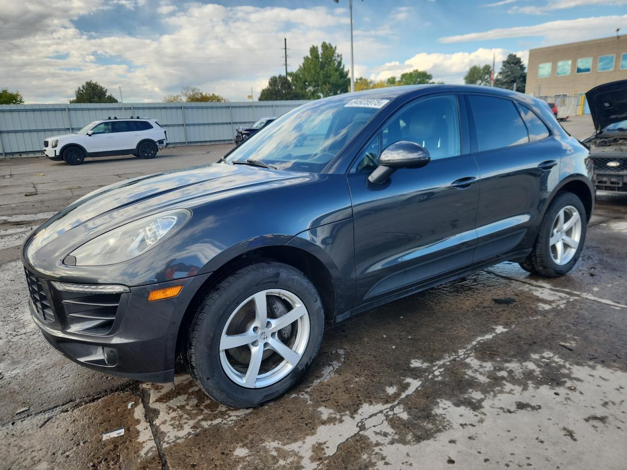 2017 PORSCHE Macan