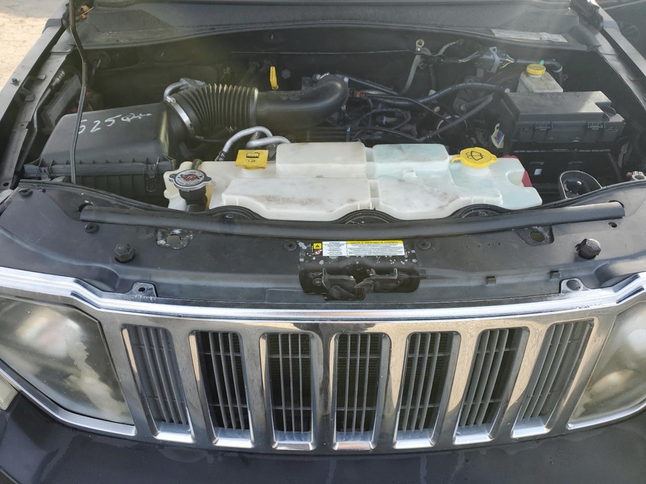 2012 JEEP Liberty