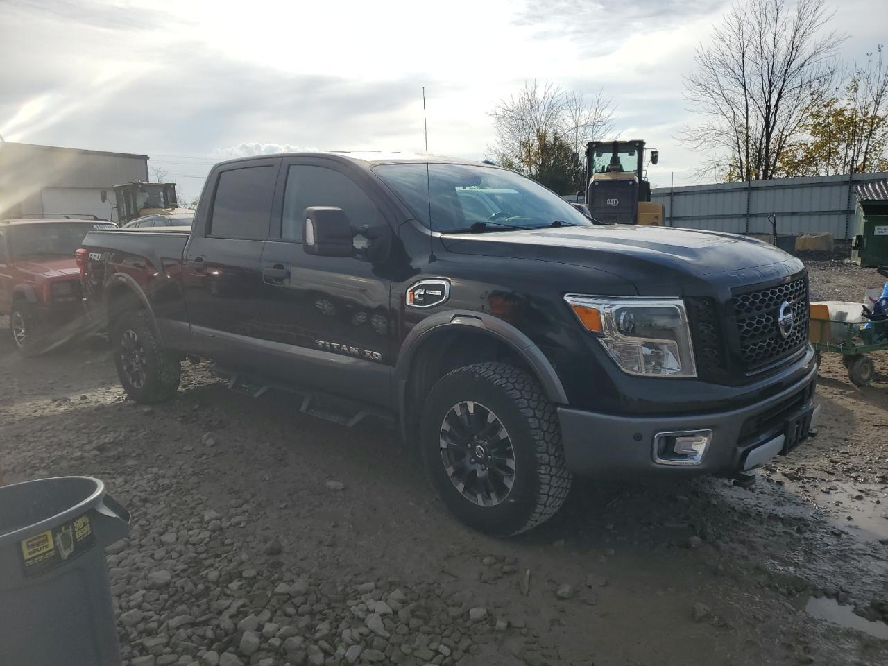 2016 NISSAN Titan