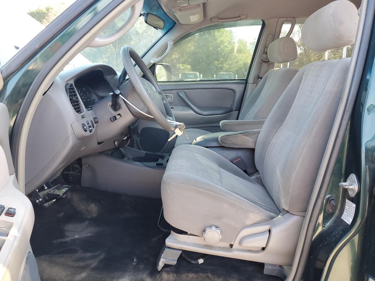 2004 TOYOTA TUNDRA