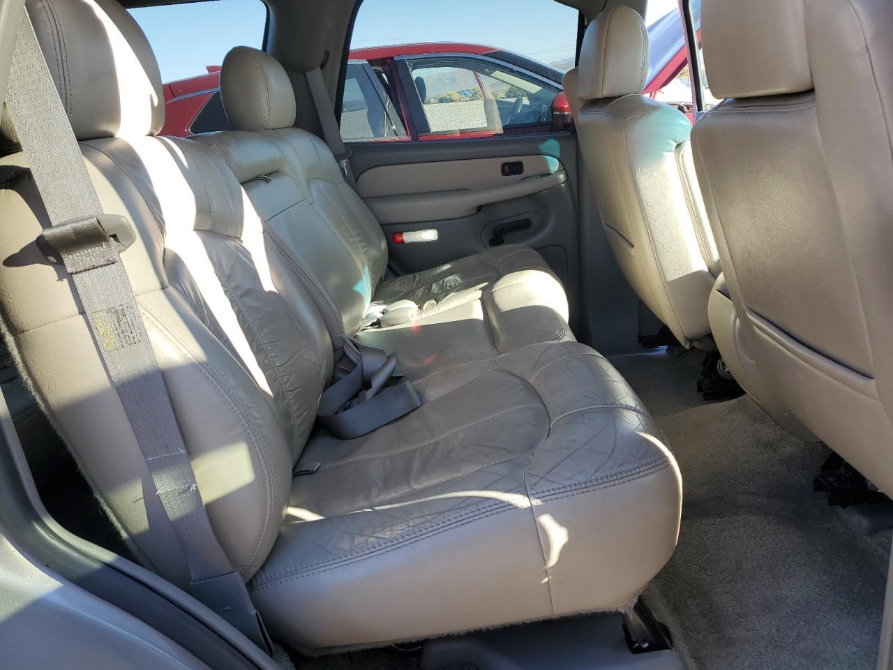 2002 CHEVROLET Tahoe