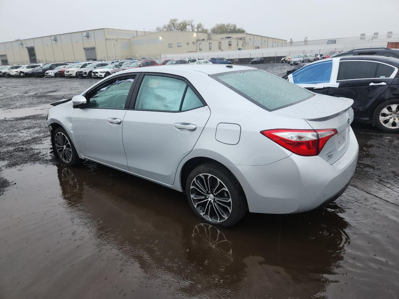 2015 TOYOTA COROLLA