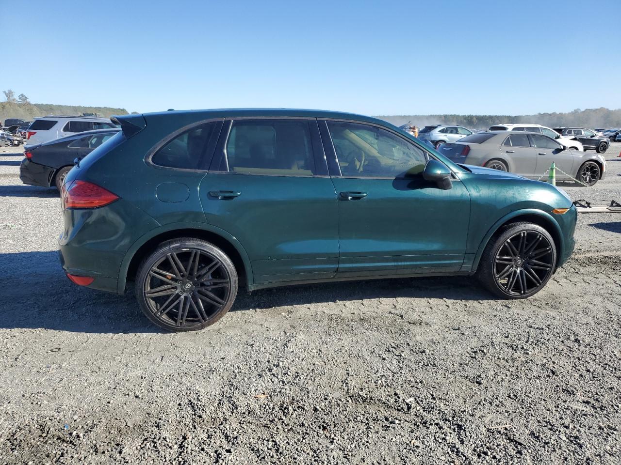 2012 PORSCHE CAYENNE
