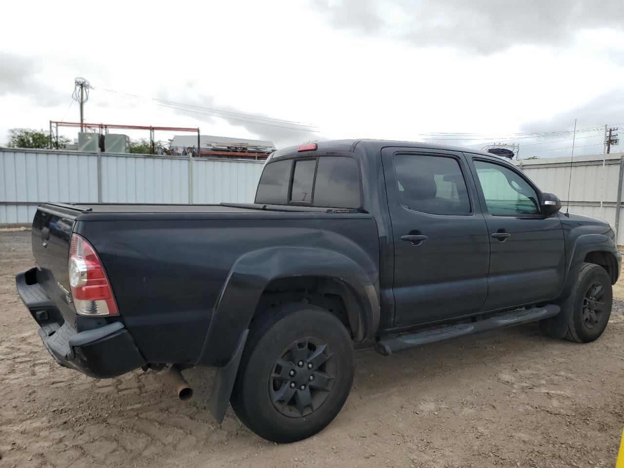 2015 TOYOTA TACOMA