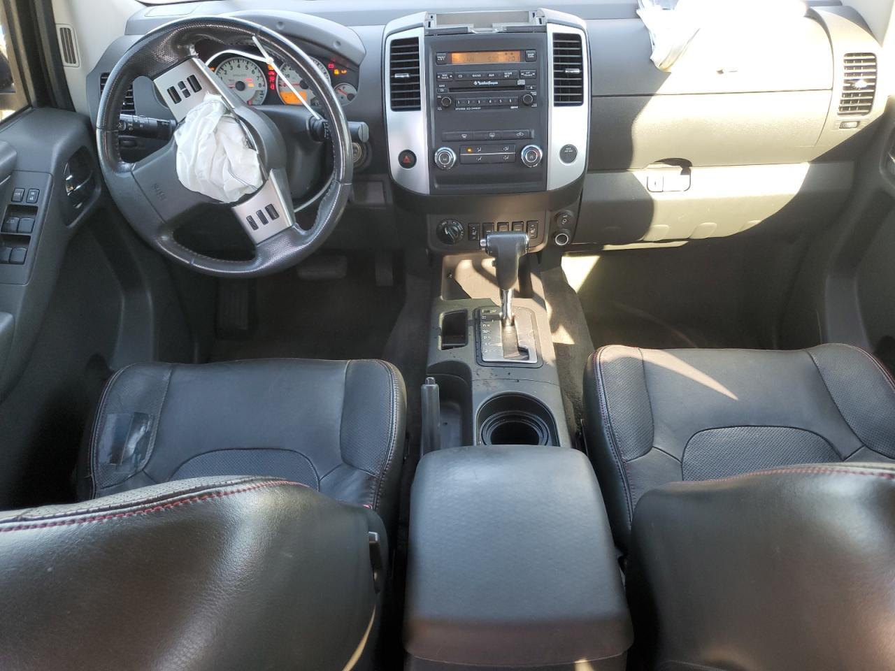 2011 NISSAN Frontier