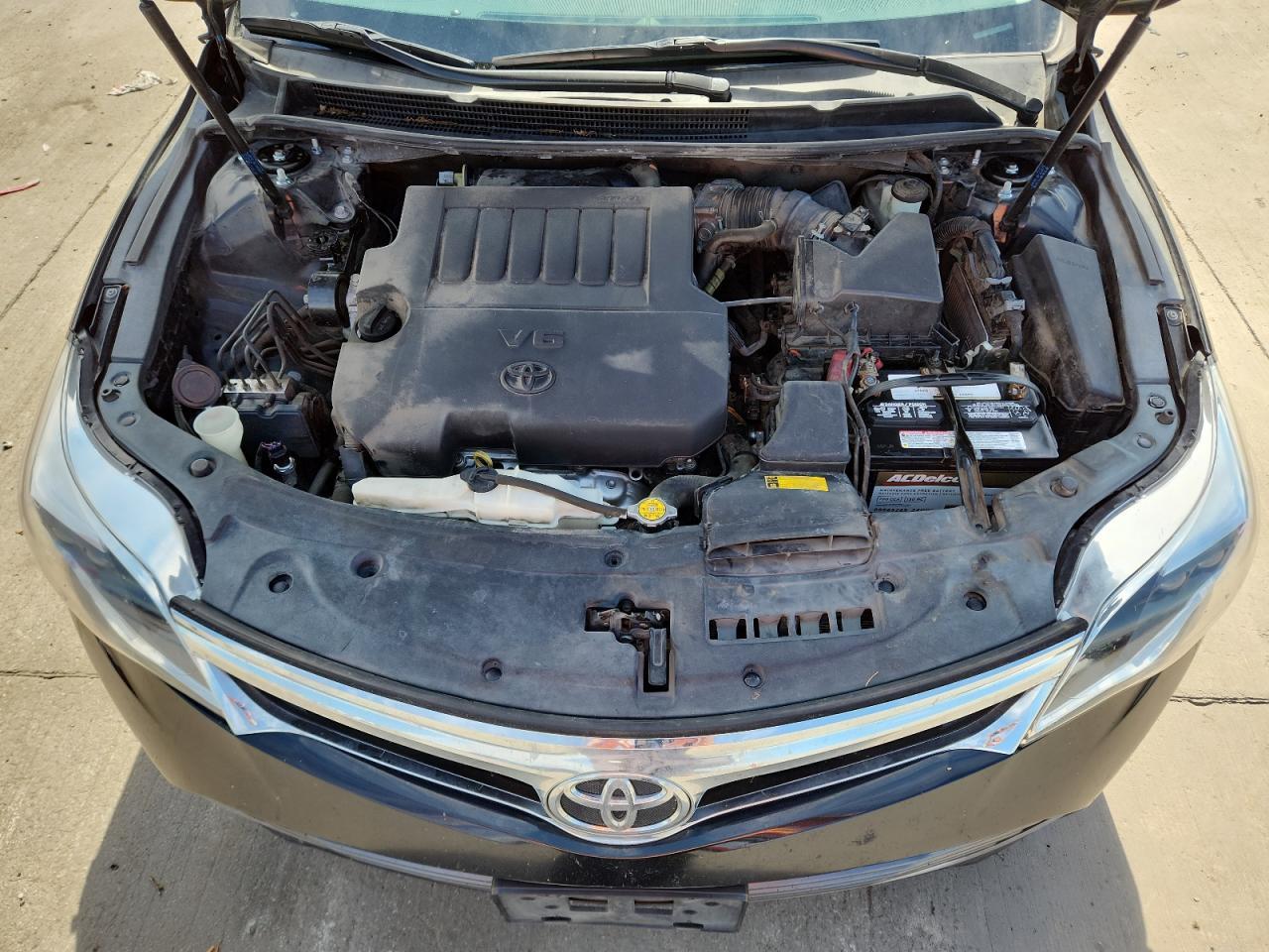 2013 TOYOTA Avalon