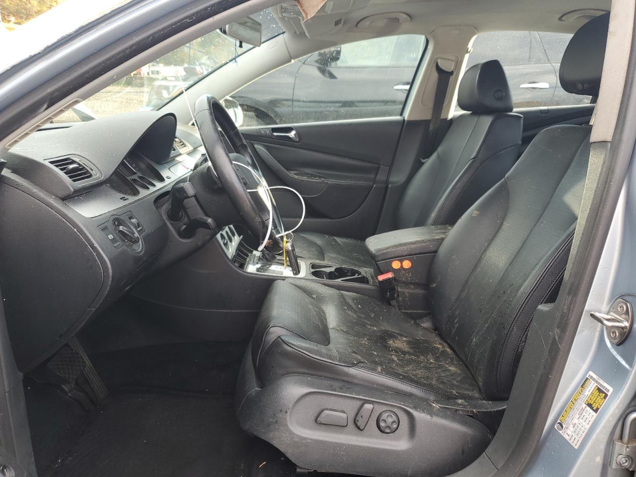 2008 VOLKSWAGEN Passat