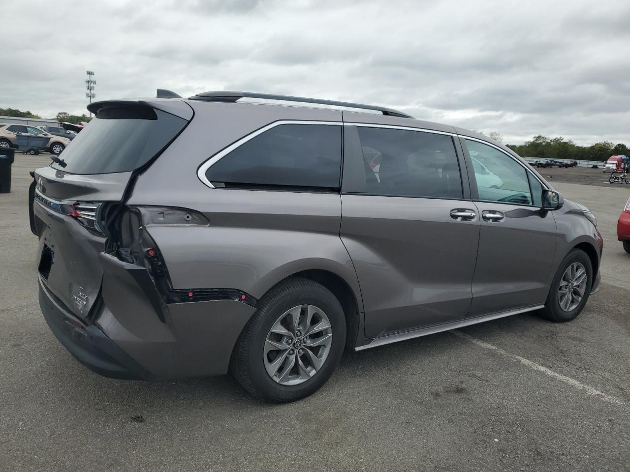 2022 TOYOTA SIENNA