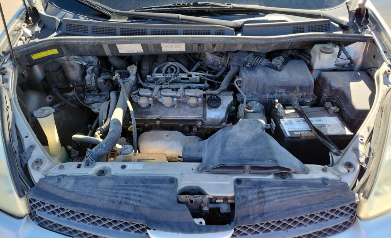 2005 TOYOTA SIENNA