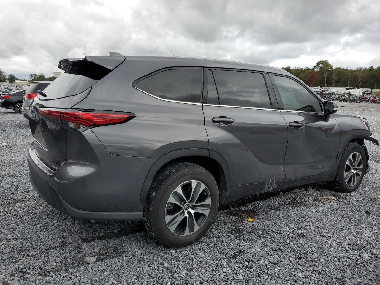 2022 TOYOTA HIGHLANDER