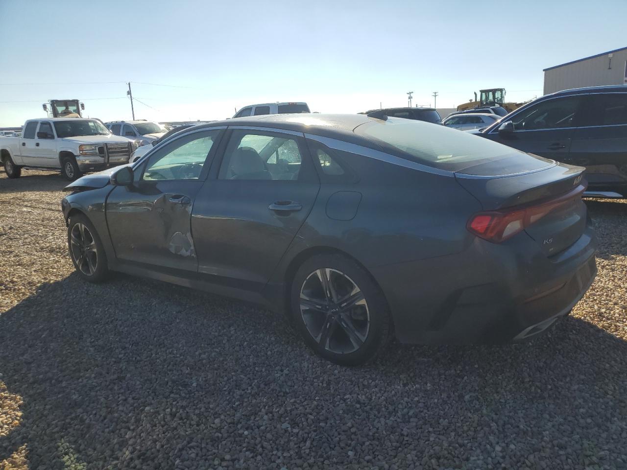 2022 KIA K5