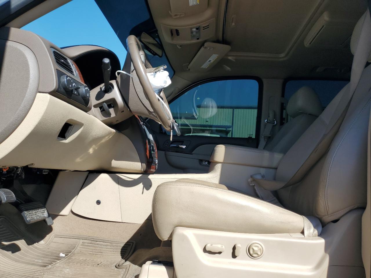 2013 CHEVROLET Avalanche