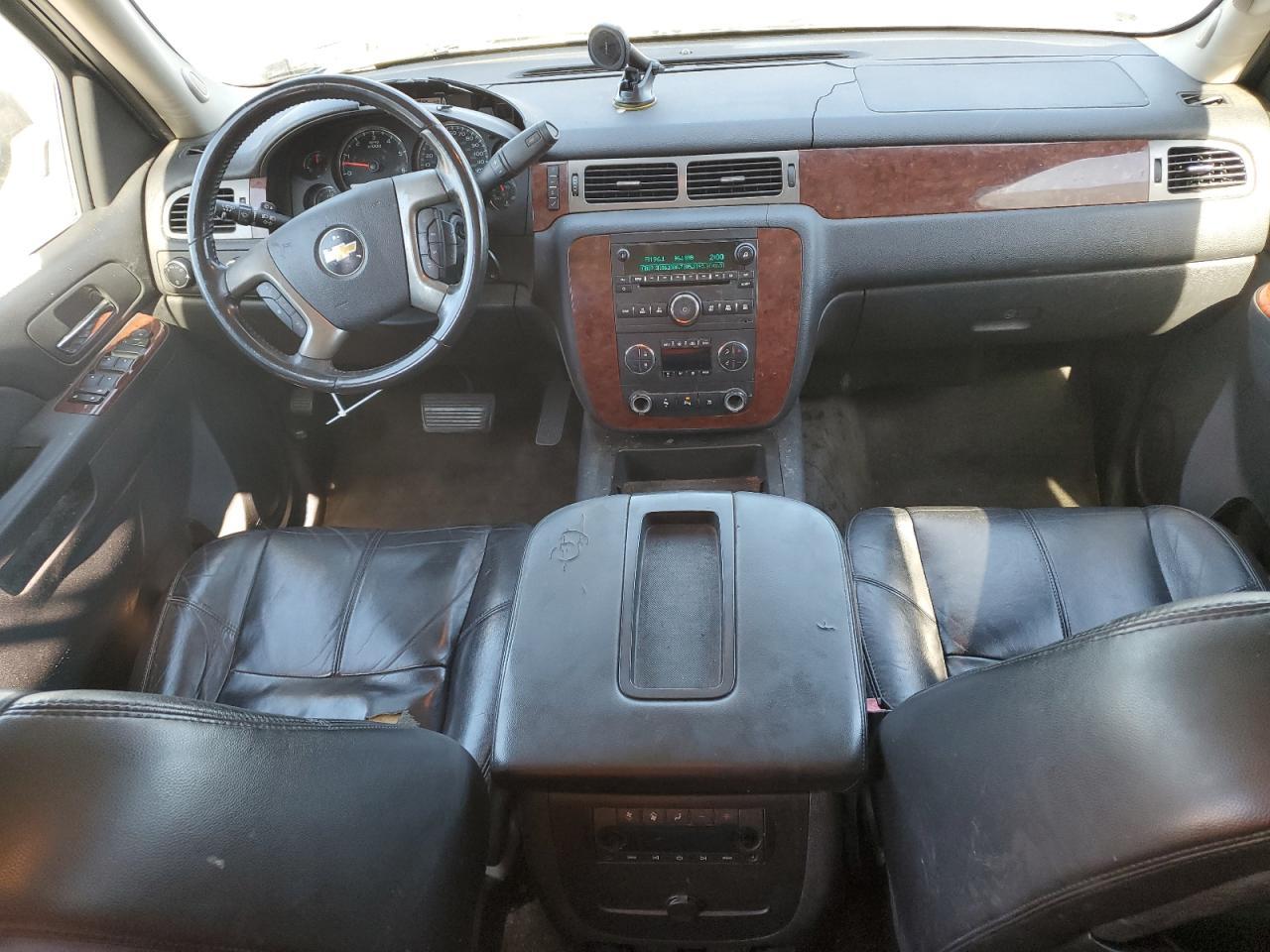 2011 CHEVROLET Tahoe