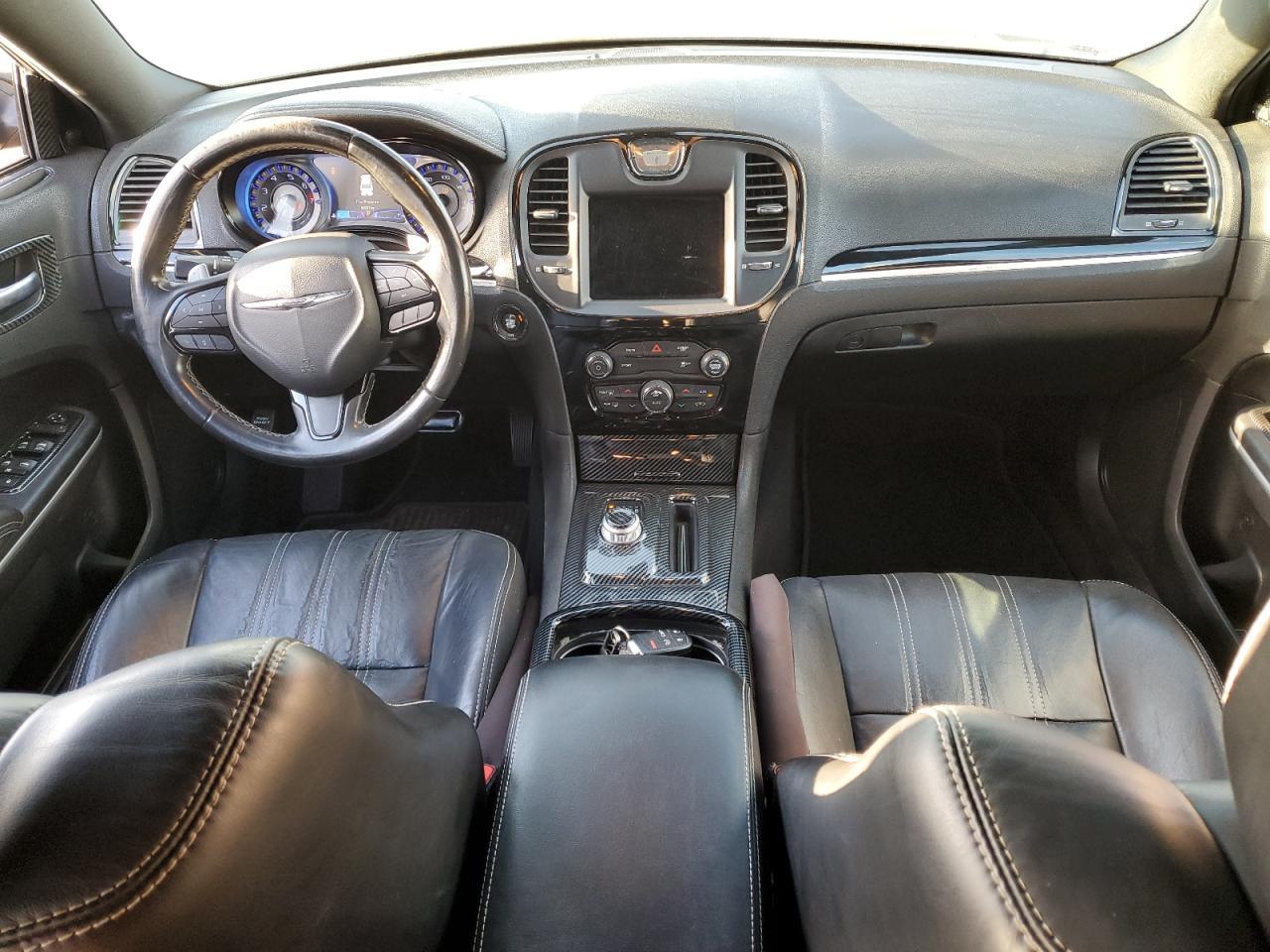 2019 CHRYSLER 300