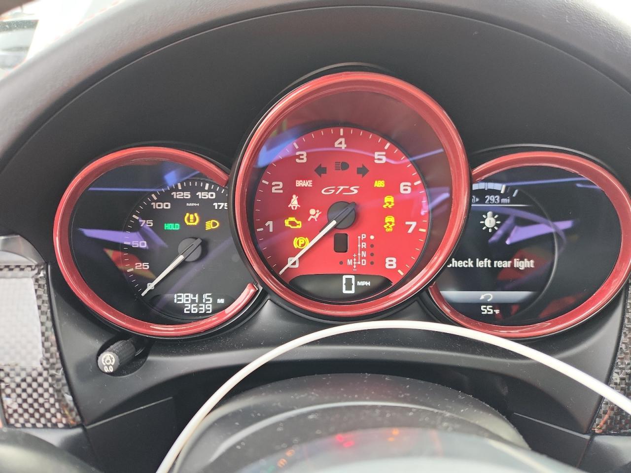 2017 PORSCHE Macan