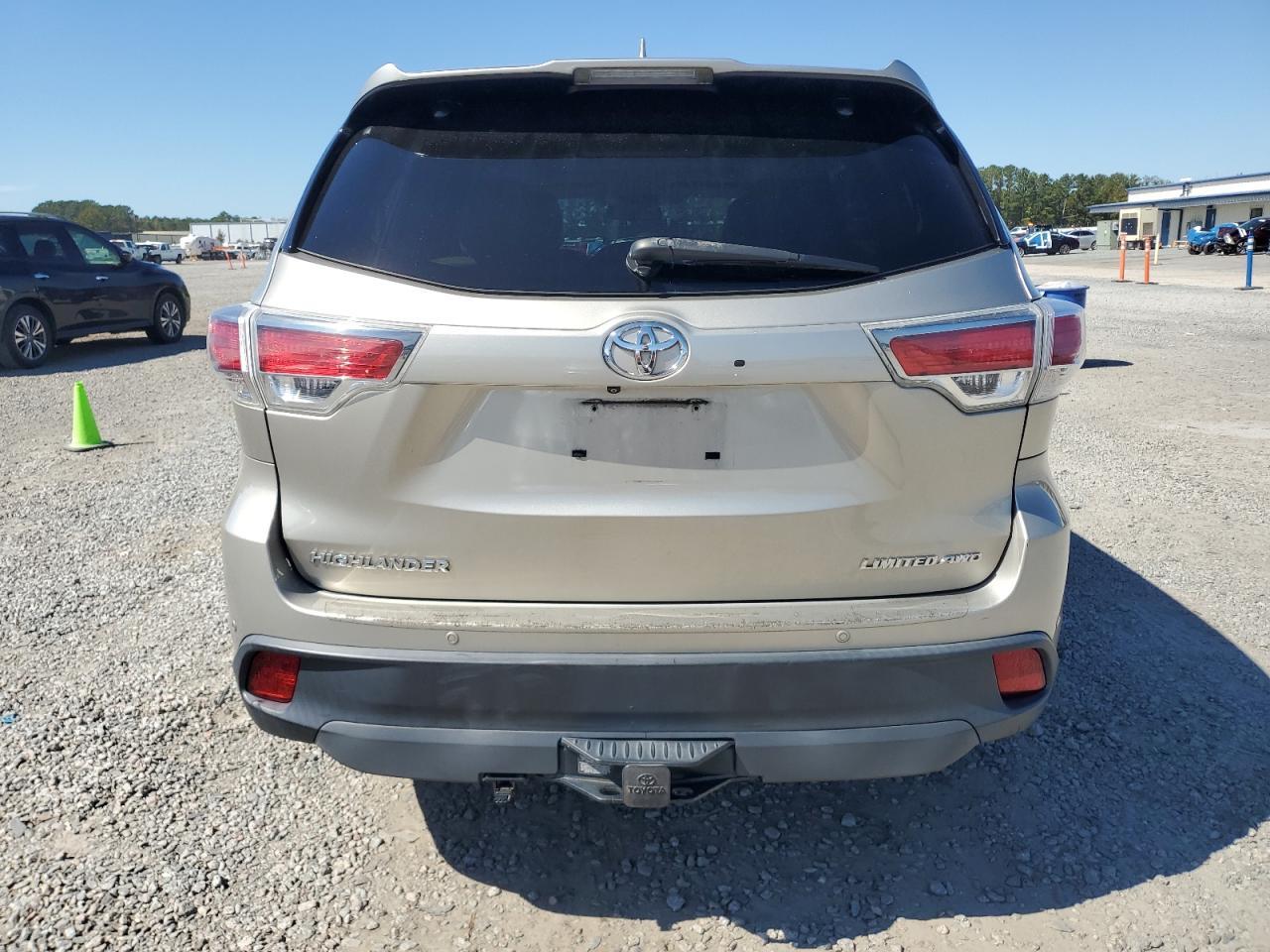 2014 TOYOTA HIGHLANDER