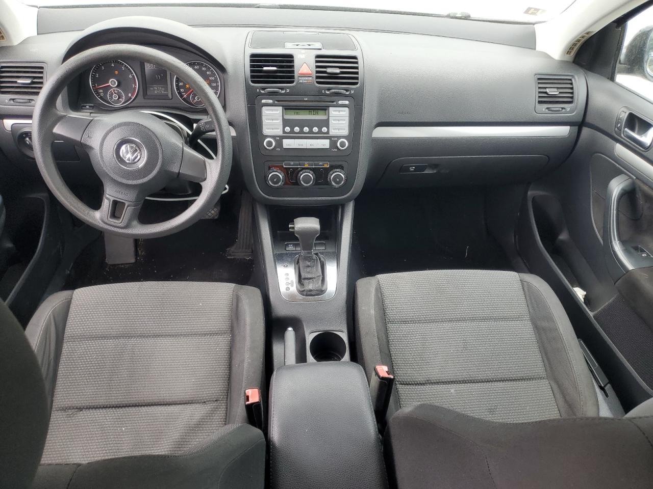 2010 VOLKSWAGEN JETTA