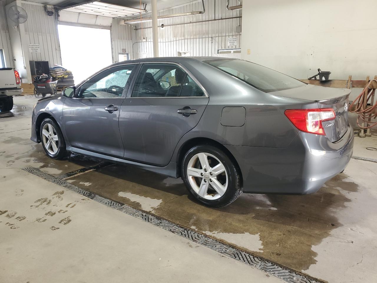 2012 TOYOTA CAMRY