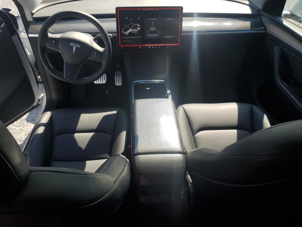 2025 TESLA MODEL Y