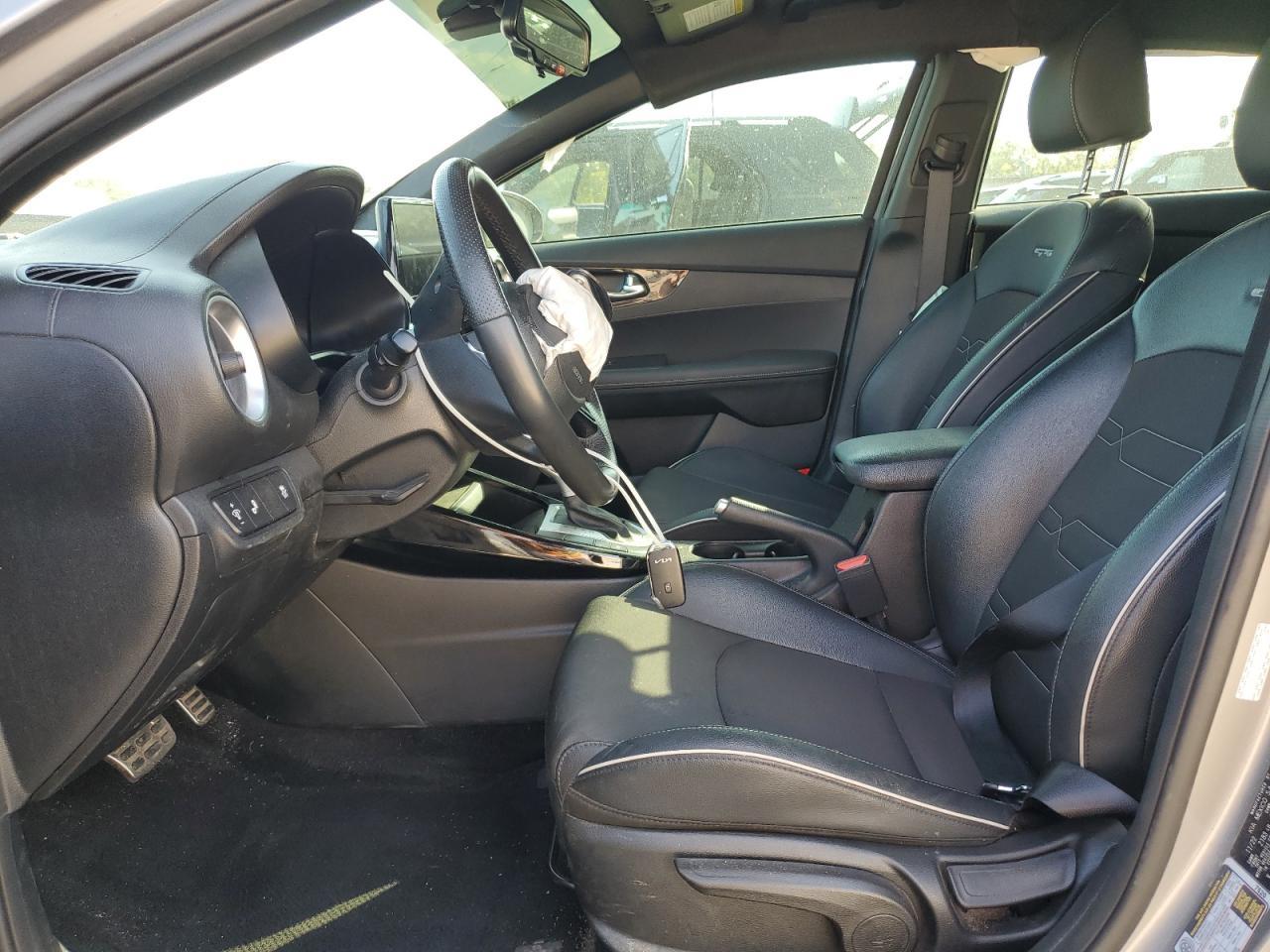 2023 KIA FORTE