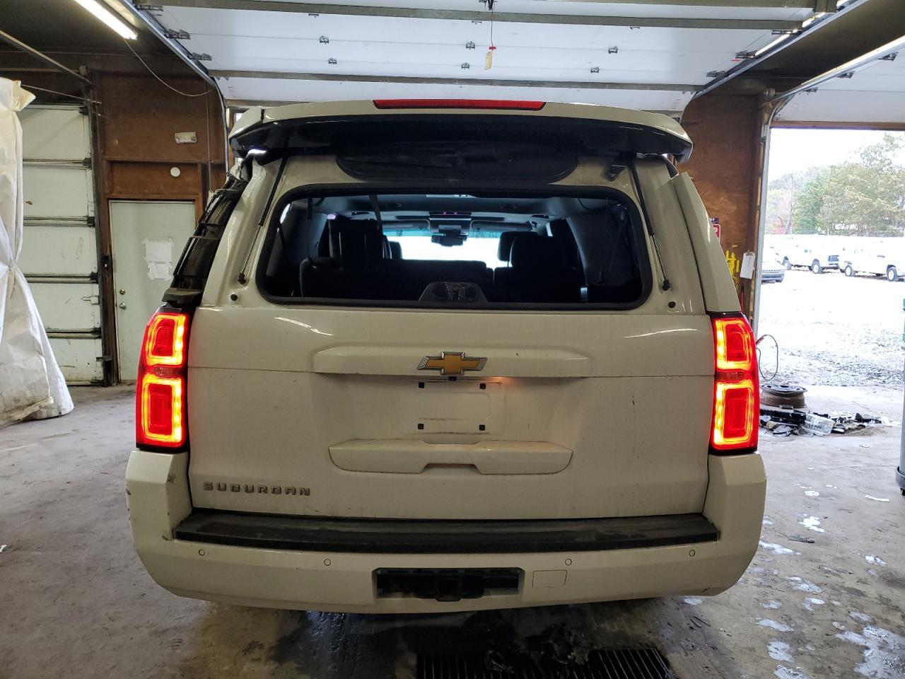 2017 CHEVROLET Suburban