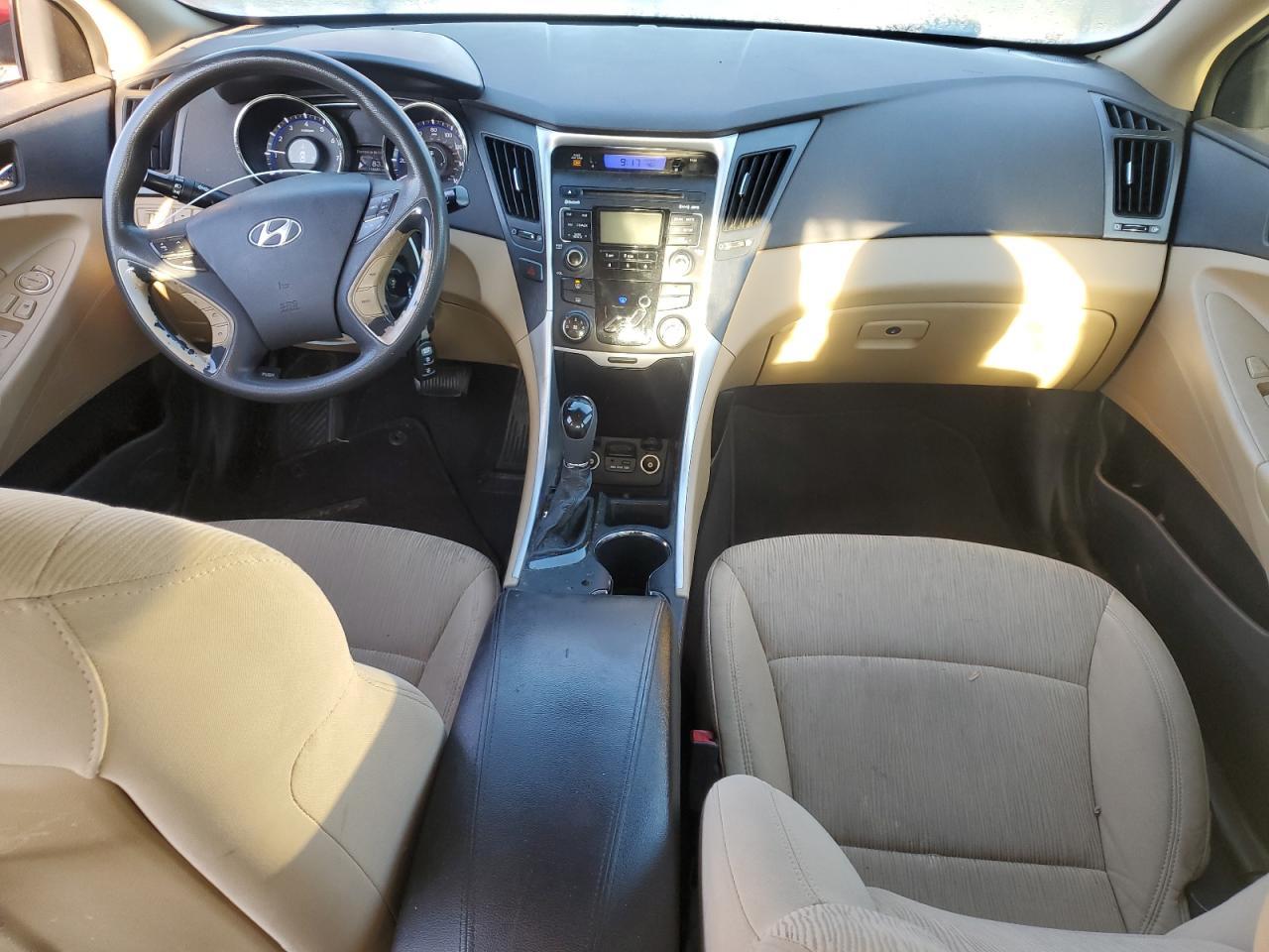 2011 HYUNDAI SONATA