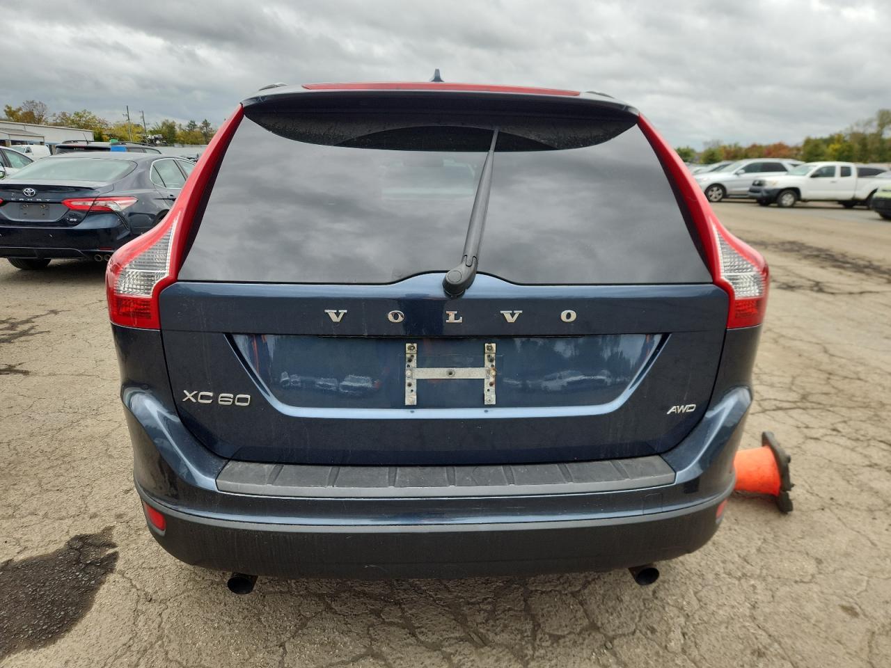 2011 VOLVO XC60