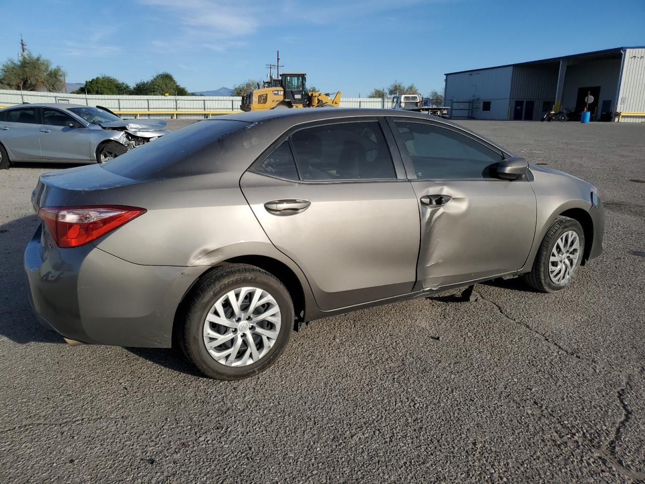 2017 TOYOTA COROLLA