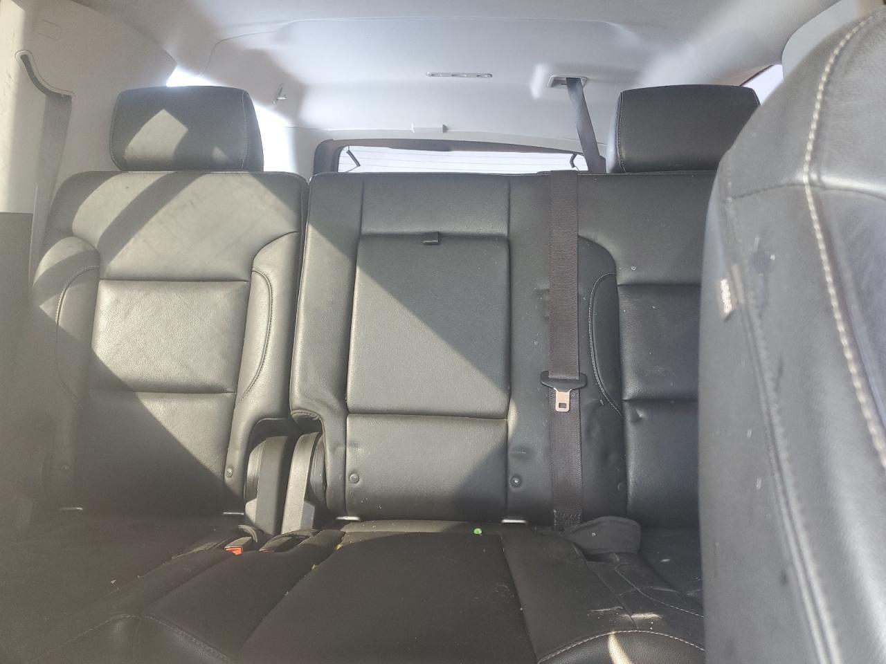 2016 CHEVROLET Suburban