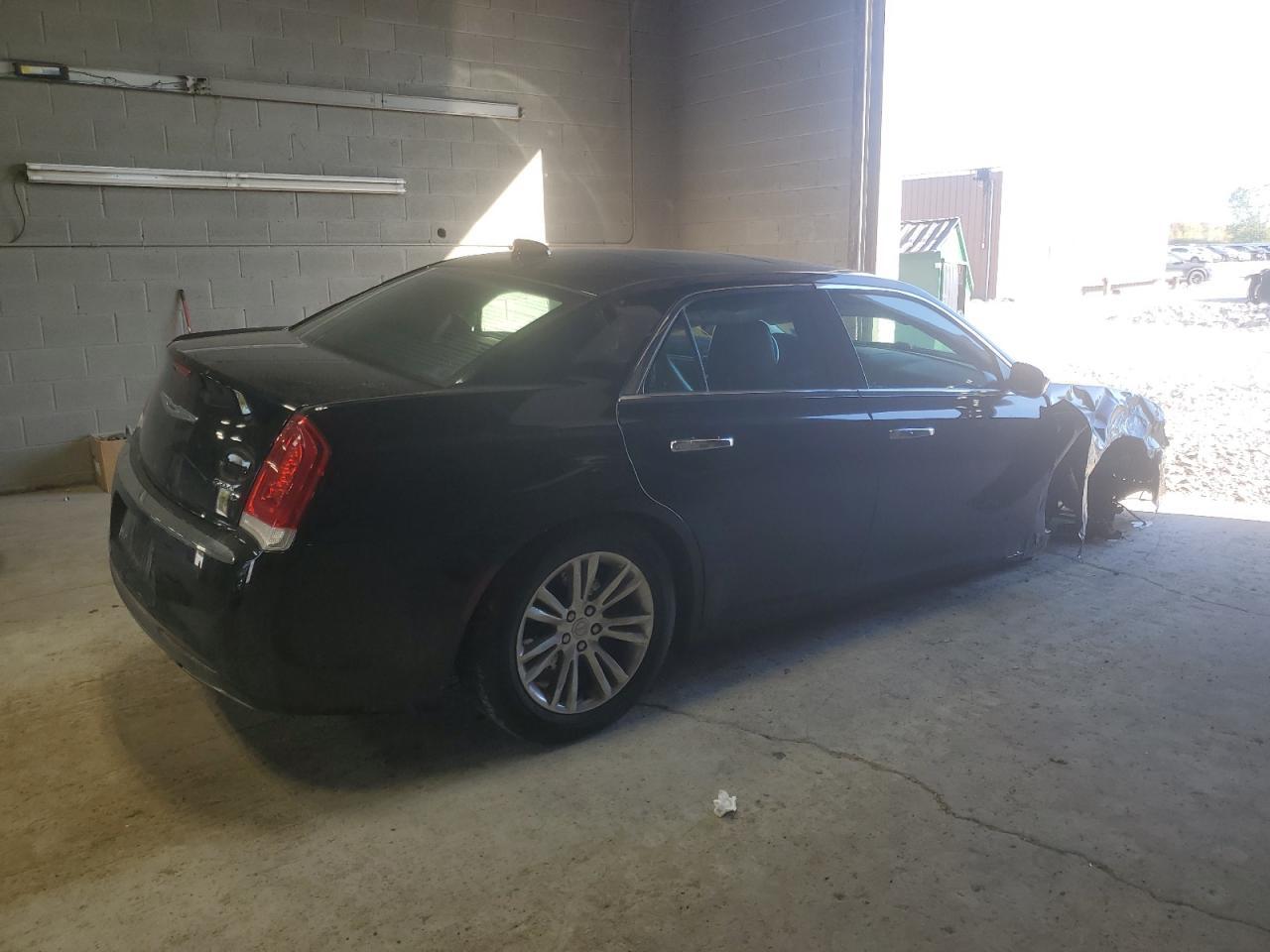 2017 CHRYSLER 300