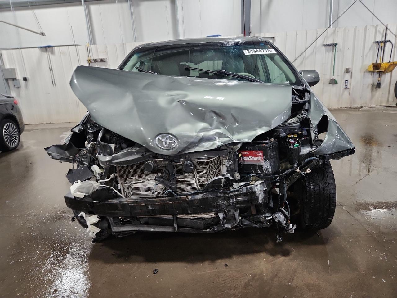 2014 TOYOTA SIENNA
