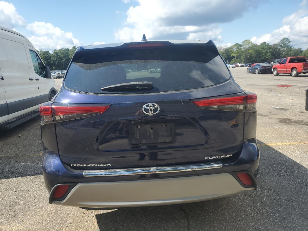 2020 TOYOTA HIGHLANDER