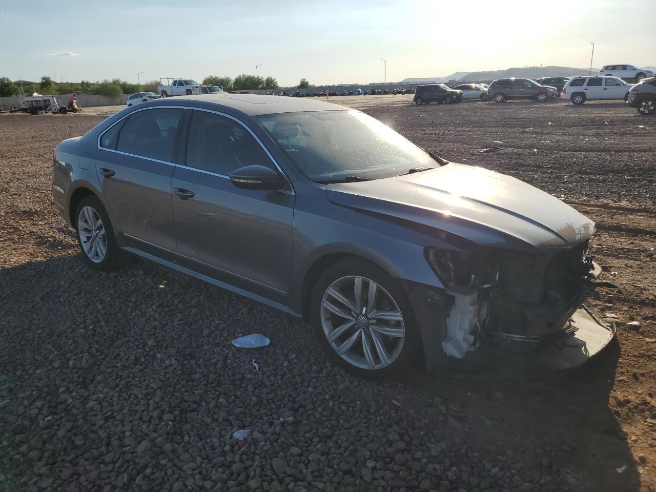2017 VOLKSWAGEN Passat