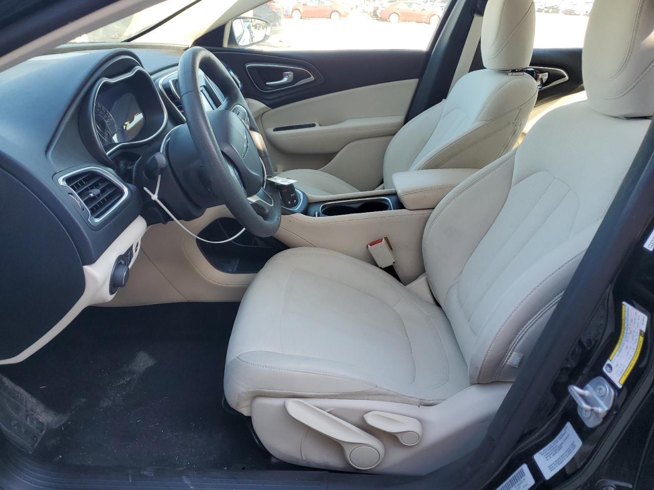 2016 CHRYSLER 200
