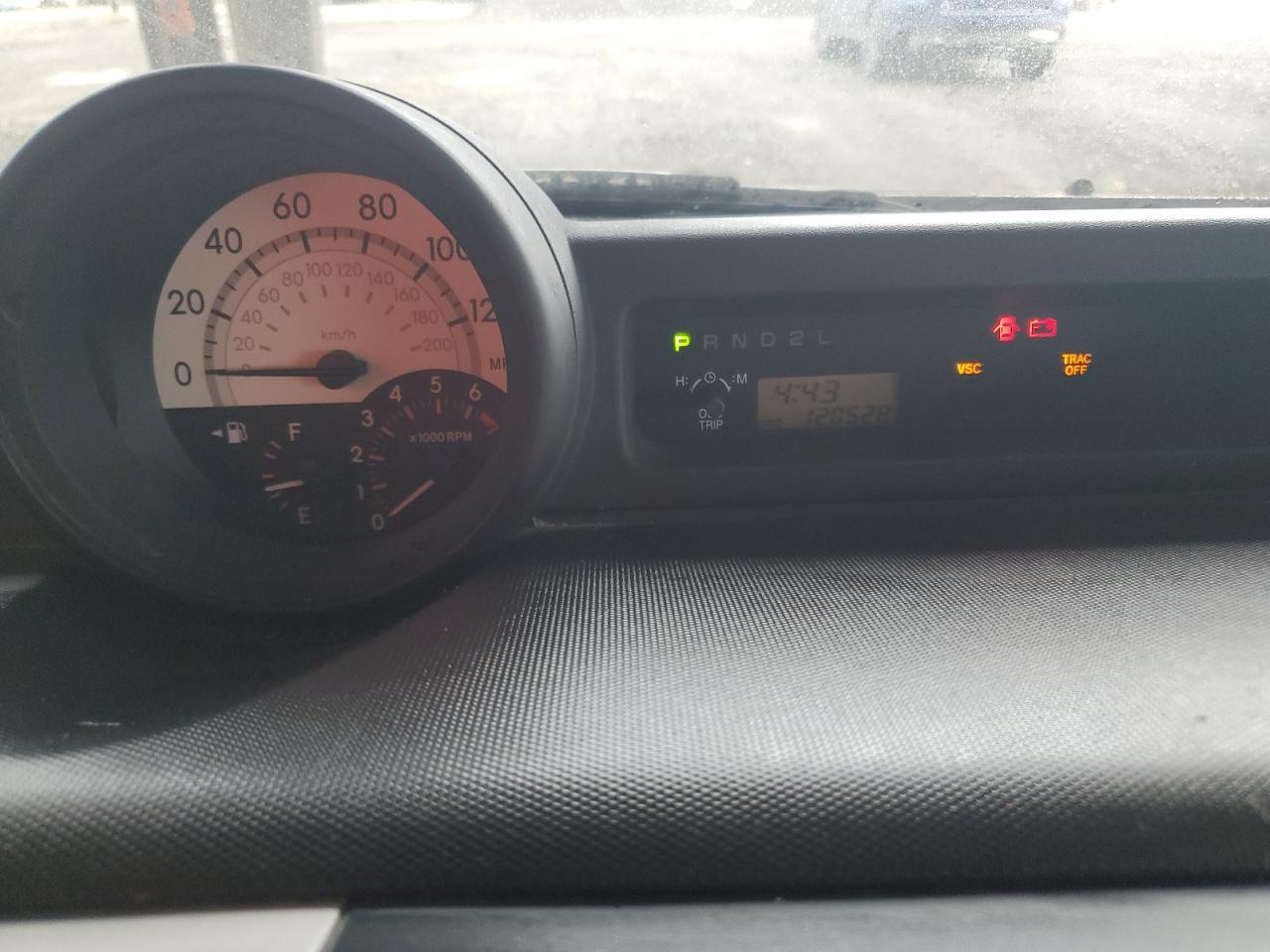 2004 TOYOTA SCION