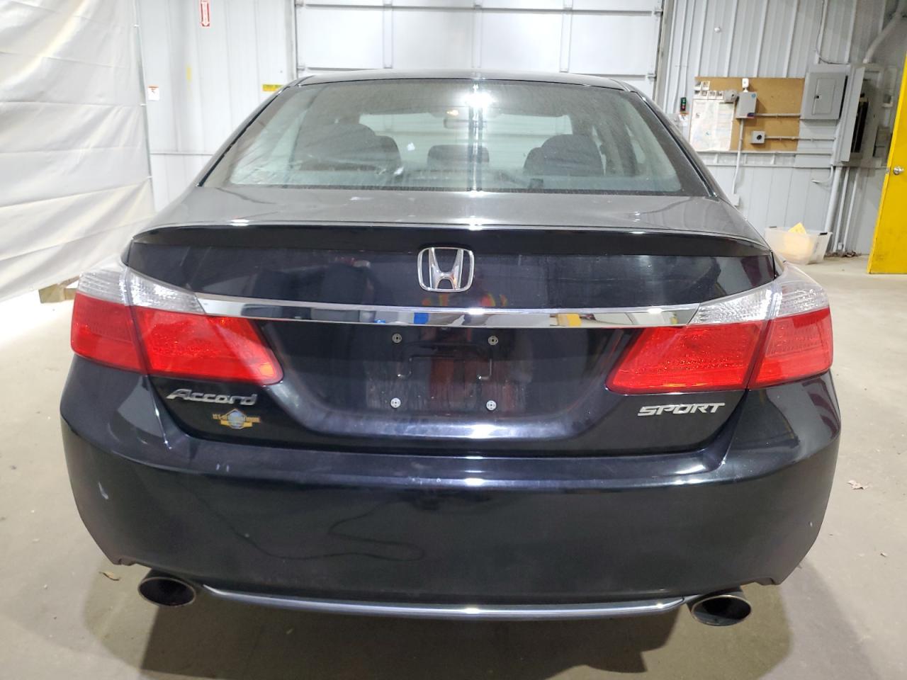 2015 HONDA ACCORD
