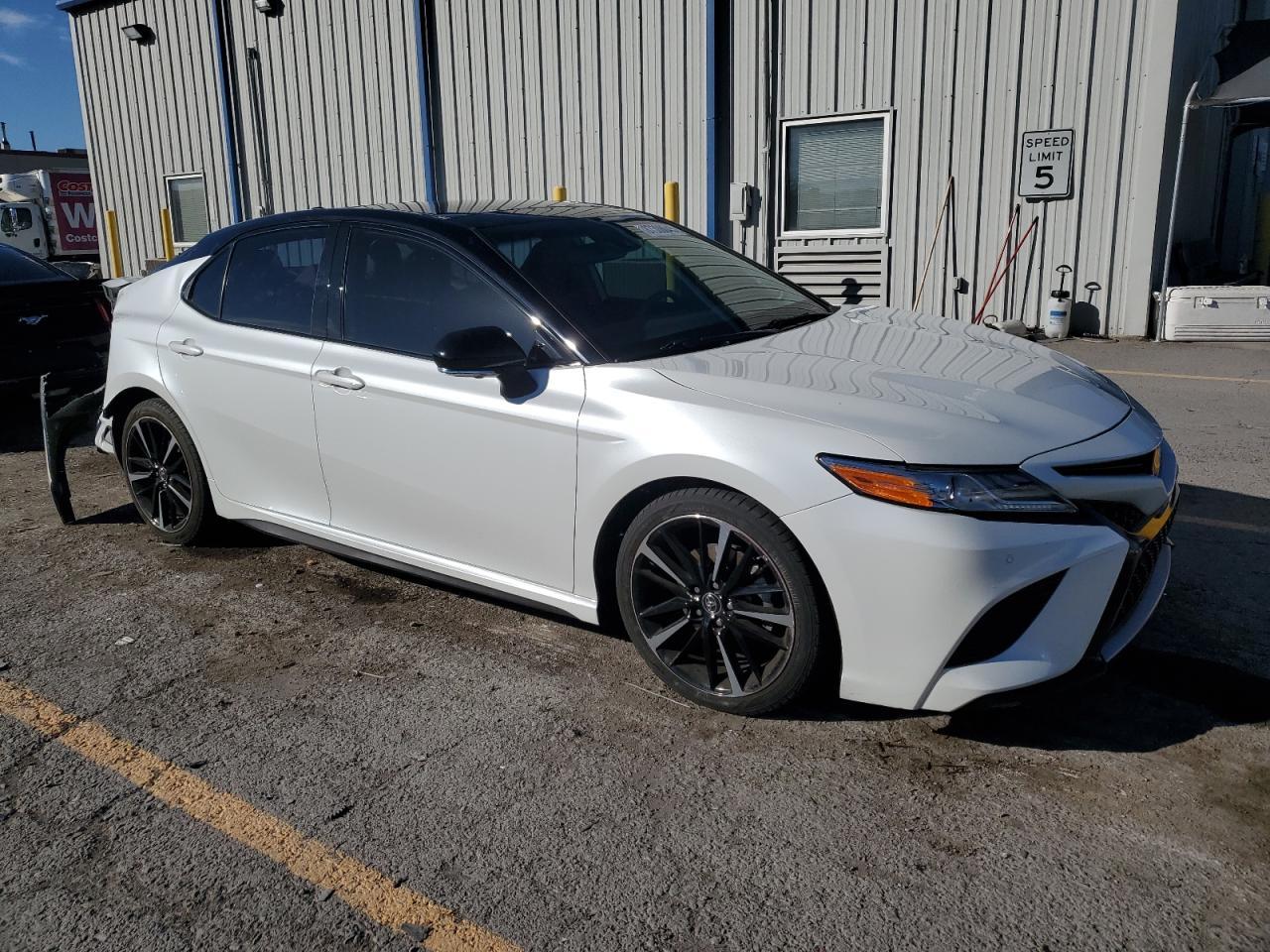 2020 TOYOTA CAMRY