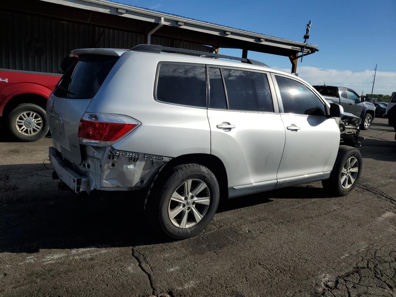 2013 TOYOTA HIGHLANDER