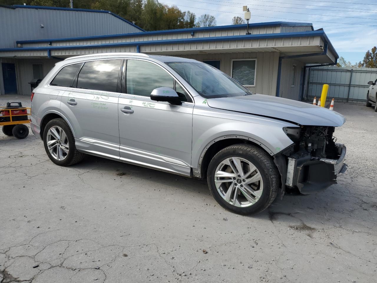 2022 AUDI Q7