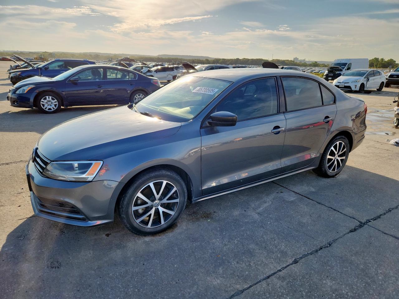 2016 VOLKSWAGEN JETTA