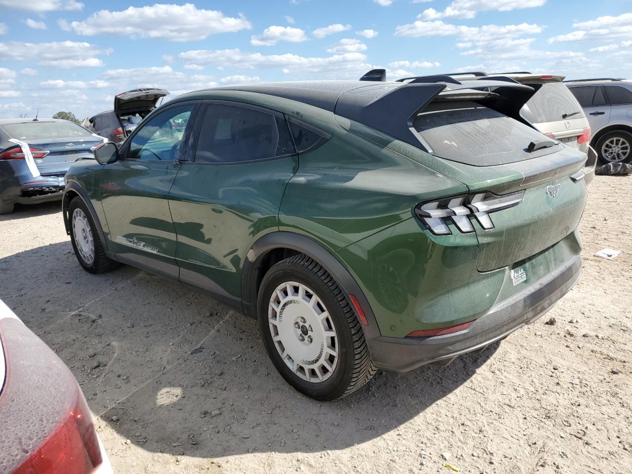 2024 FORD Mustang Mach-E