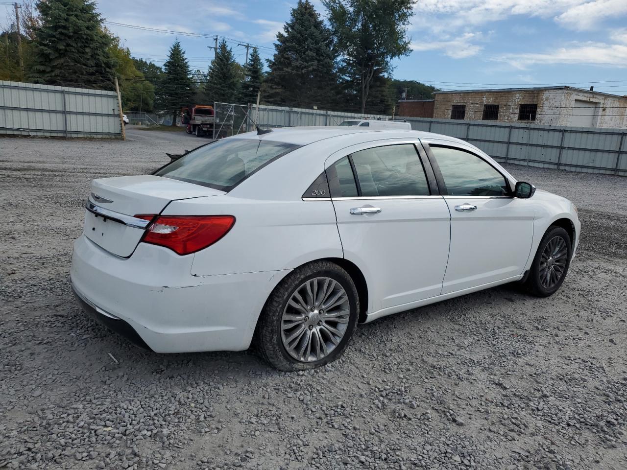 2012 CHRYSLER 200