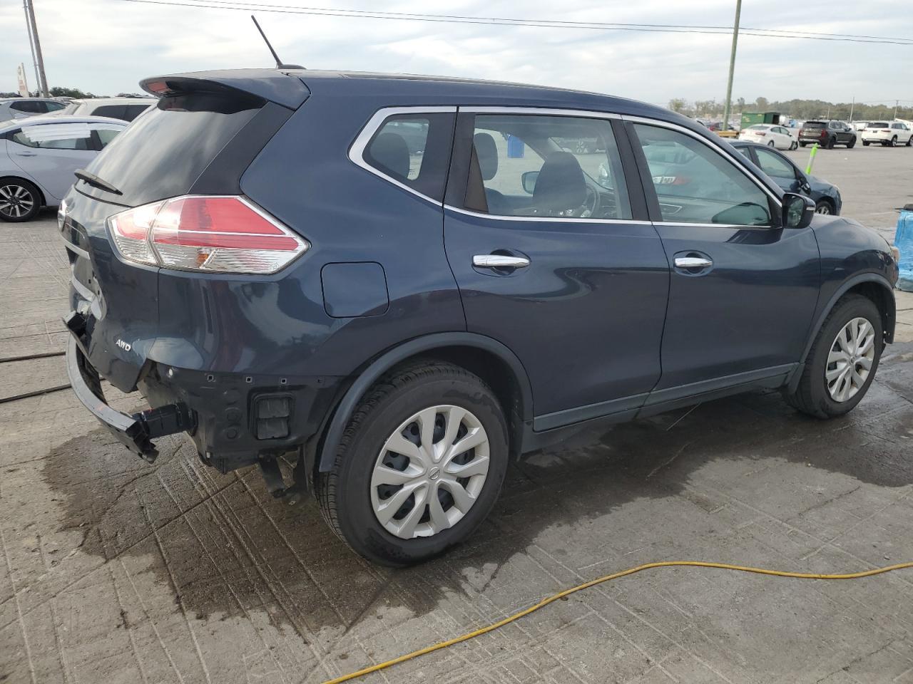 2015 NISSAN ROGUE