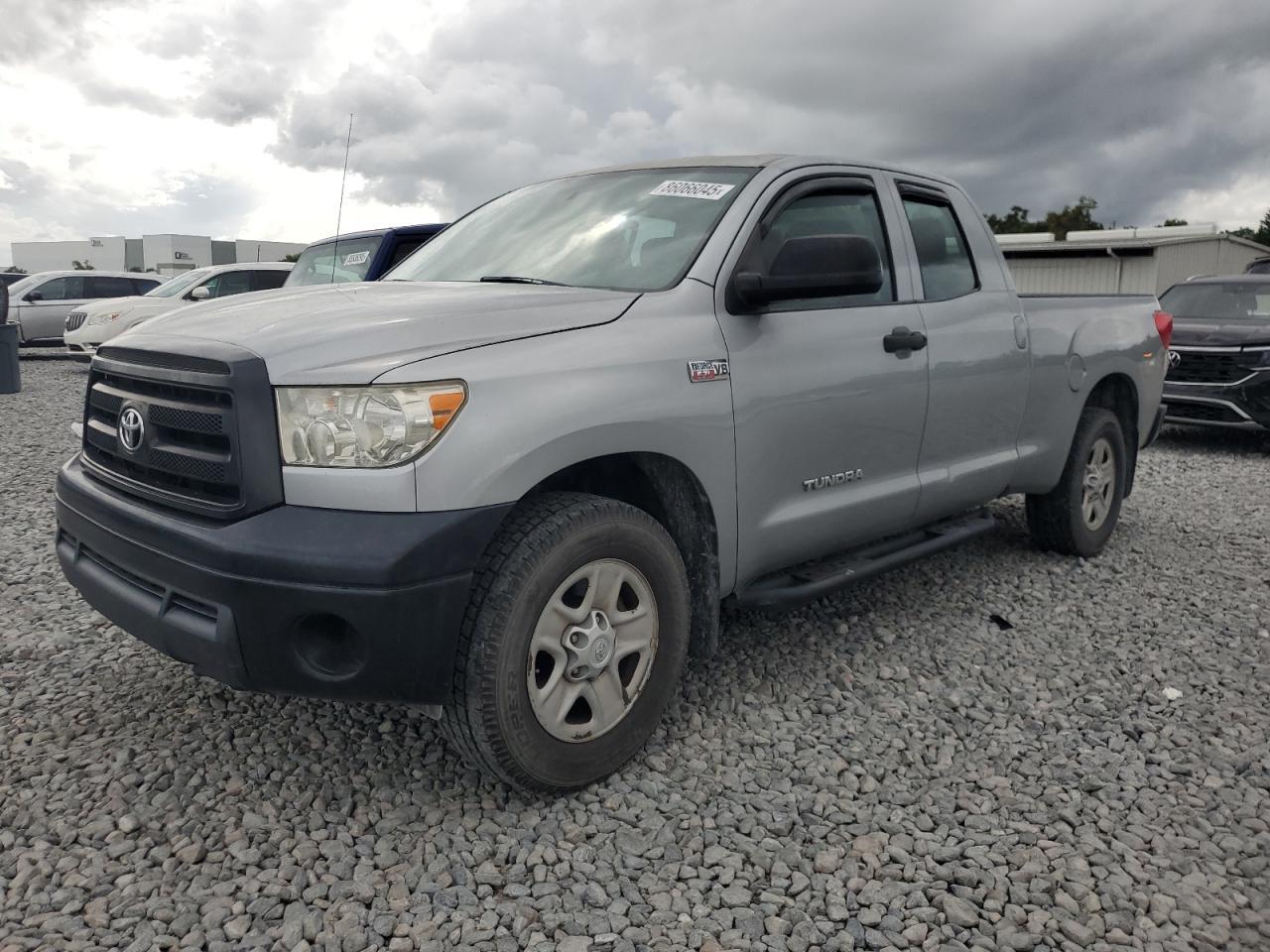 2011 TOYOTA TUNDRA